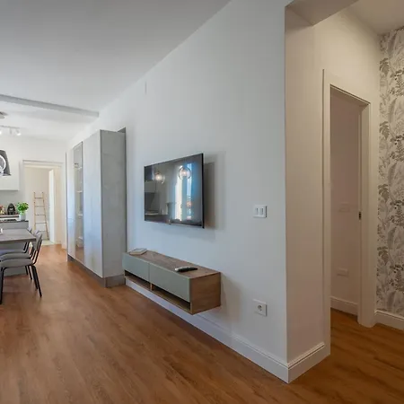 Apartment La Finestra Sul Porto-appartamento Porto Torres